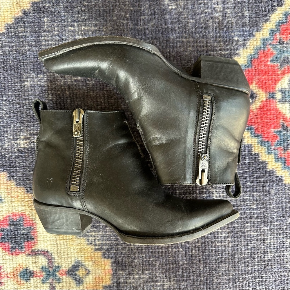 Frye Sacha Side Zip Moto Leather Booties